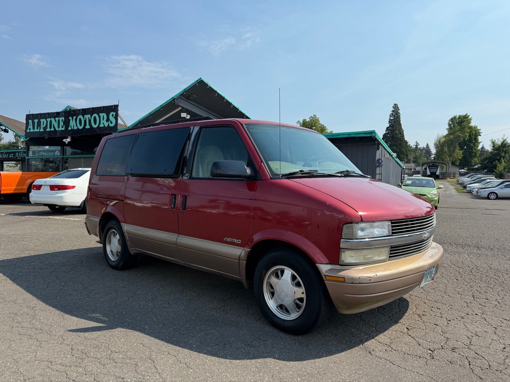 1997 Chevrolet Astro Image 7