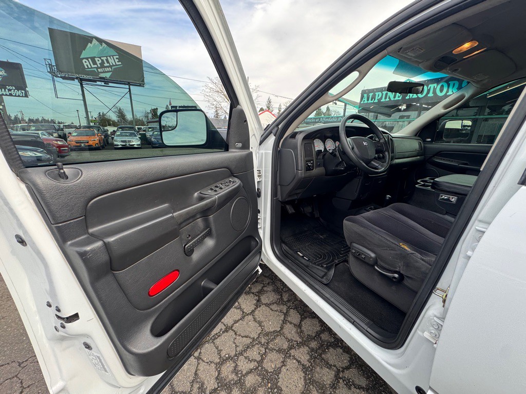 2004 Dodge Ram 1500 Image 8
