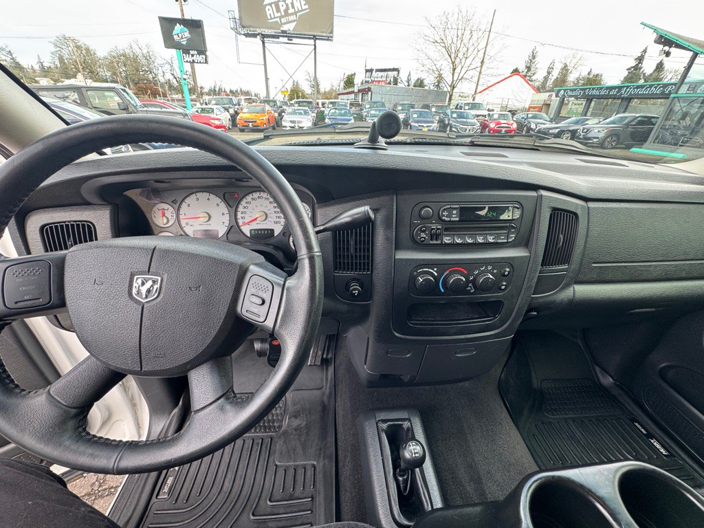 2004 Dodge Ram 1500 Image 10
