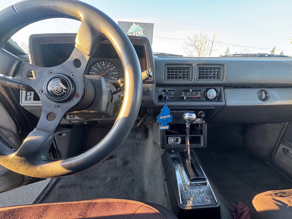 1984 Toyota Pickup Image 3