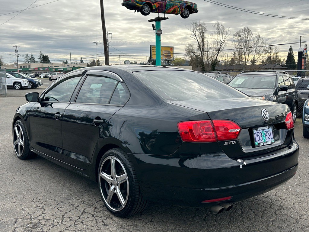 2014 Volkswagen Jetta Image 2