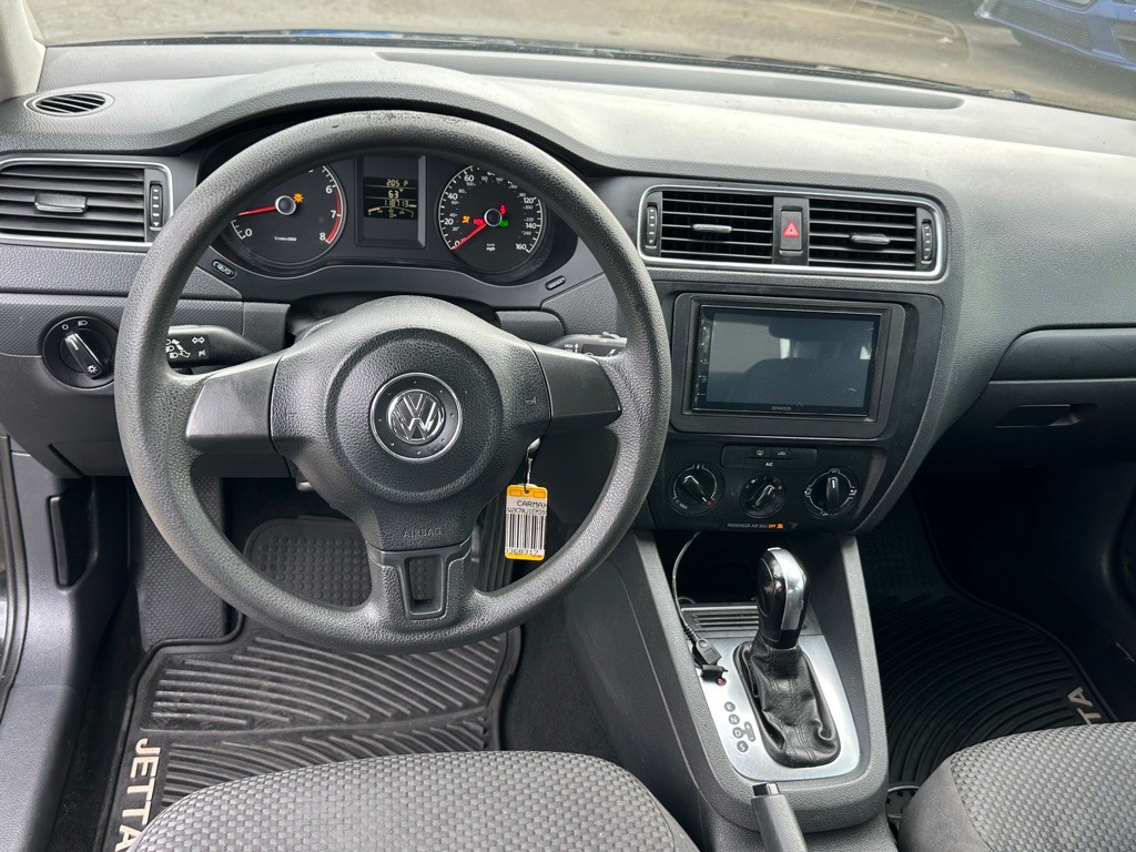 2014 Volkswagen Jetta Image 9