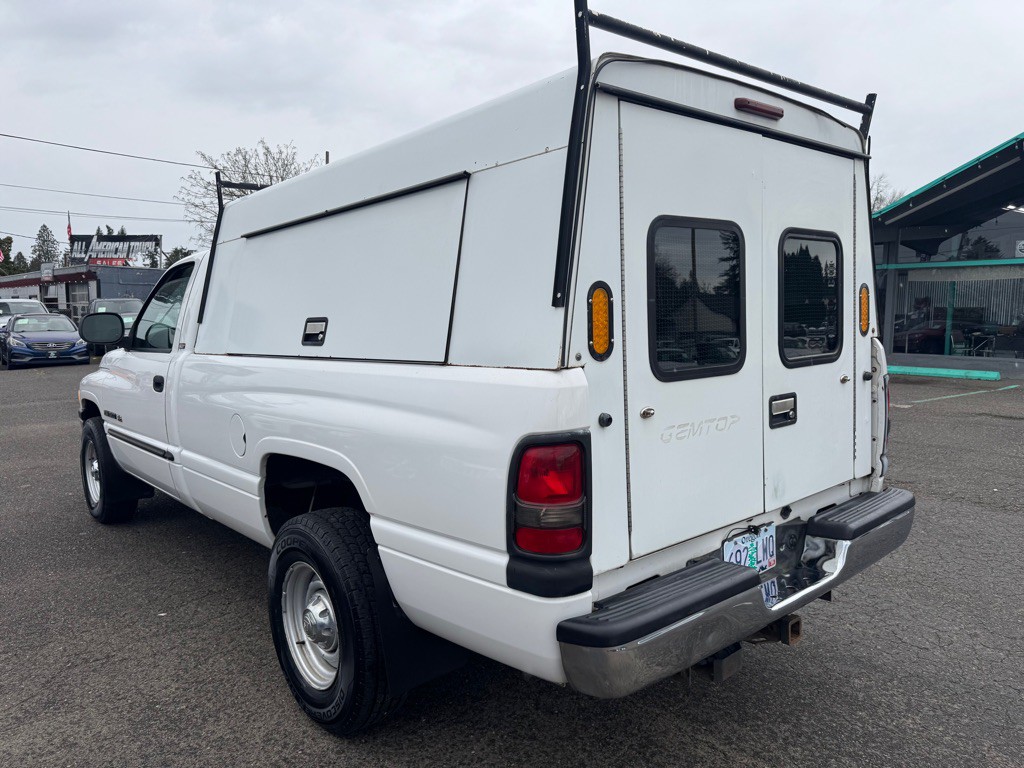 2001 Dodge Ram 2500 Image 3