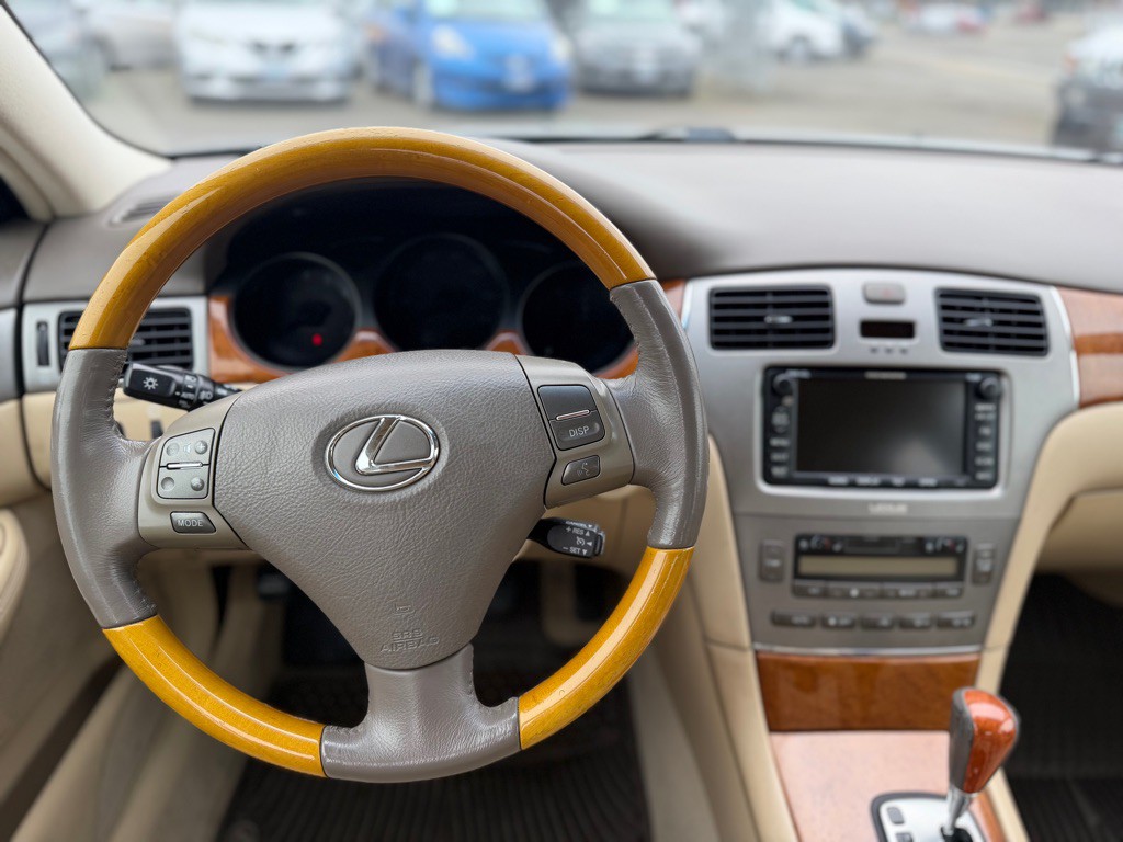 2006 Lexus ES Image 11