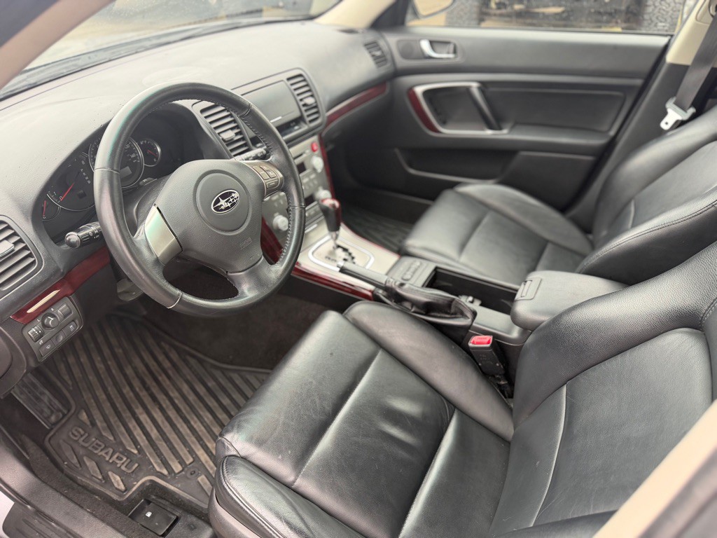 2008 Subaru Outback Image 7