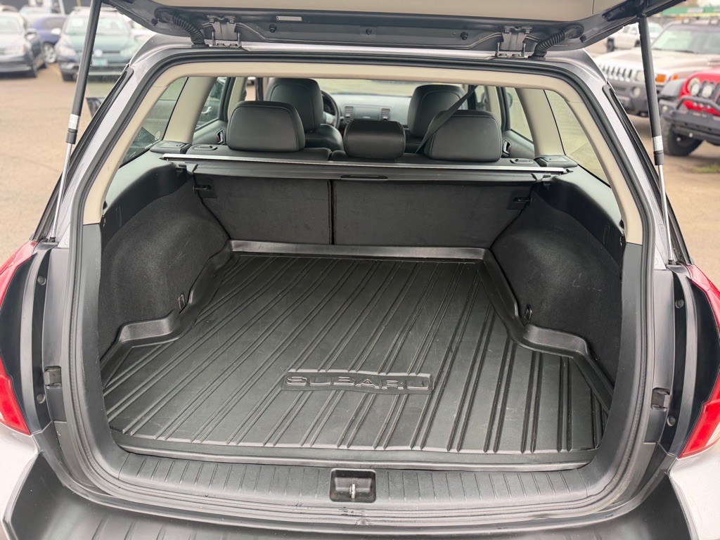 2008 Subaru Outback Image 11