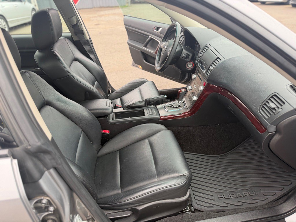2008 Subaru Outback Image 13