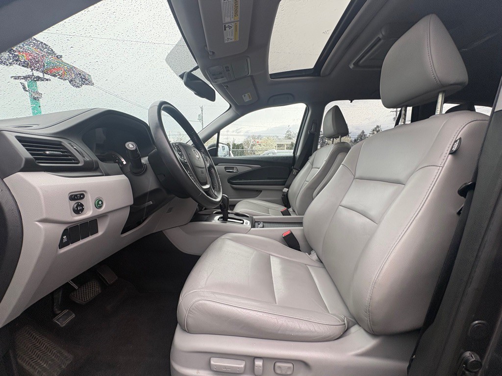 2017 Honda Pilot Image 7