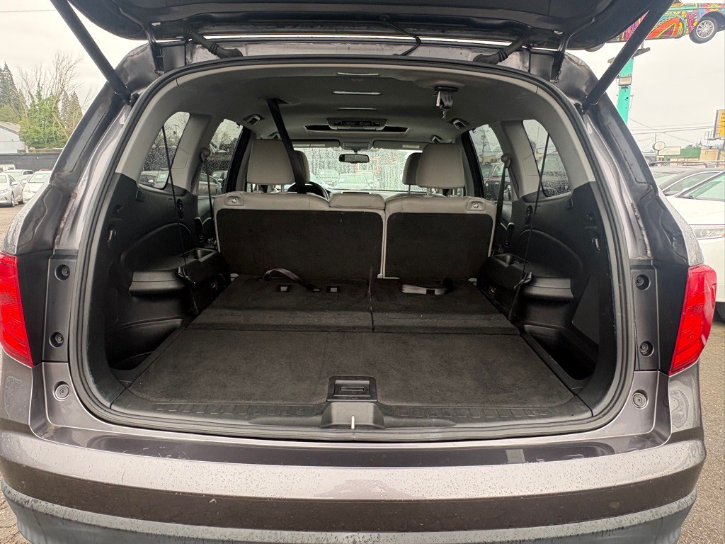 2017 Honda Pilot Image 11