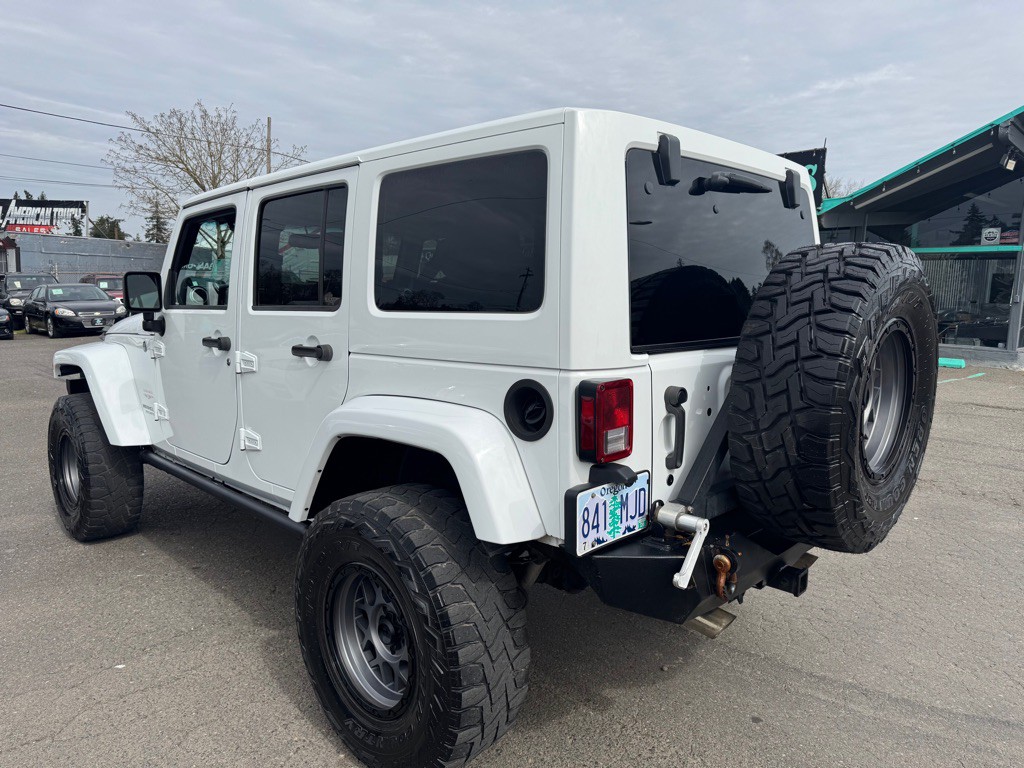 2013 Jeep Wrangler Unlimited Image 3