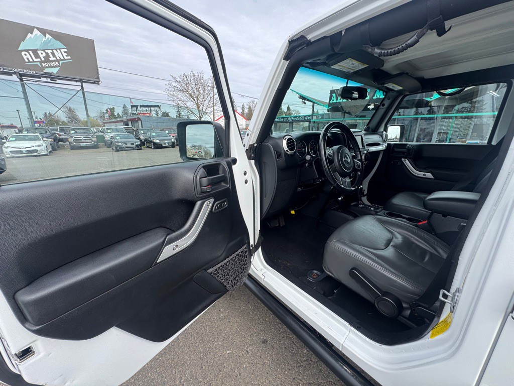 2013 Jeep Wrangler Unlimited Image 10