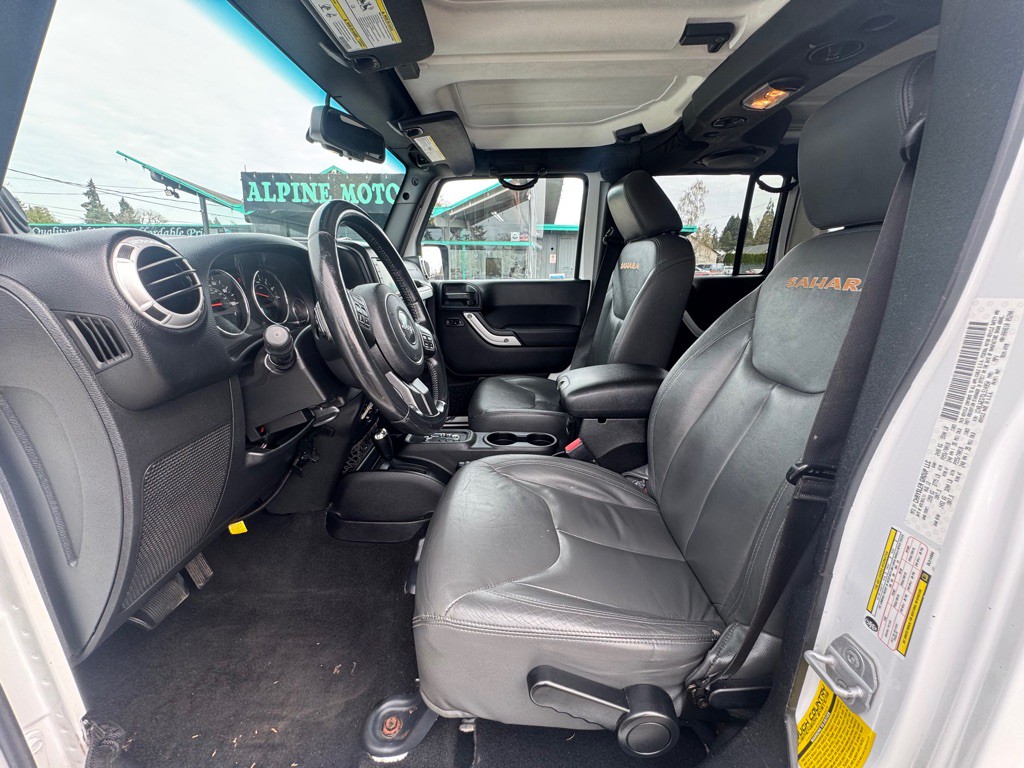 2013 Jeep Wrangler Unlimited Image 11