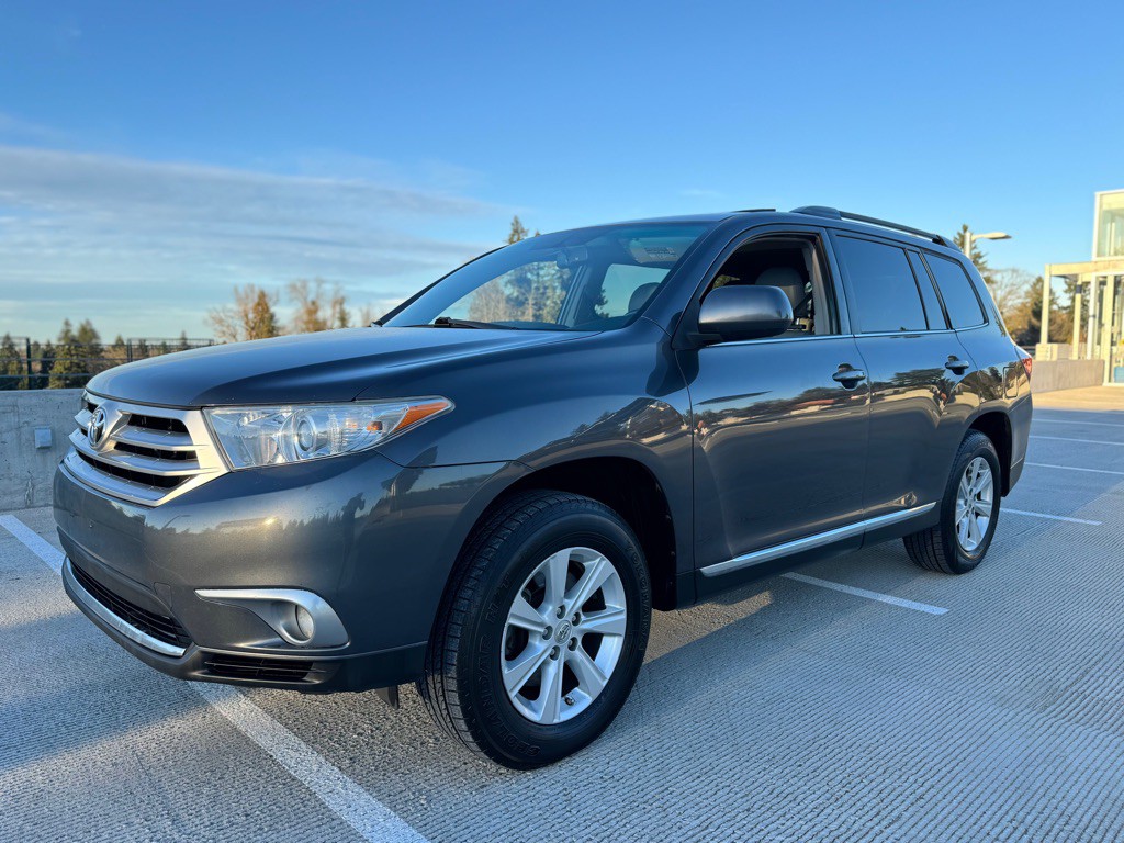 2012 Toyota Highlander Image 1