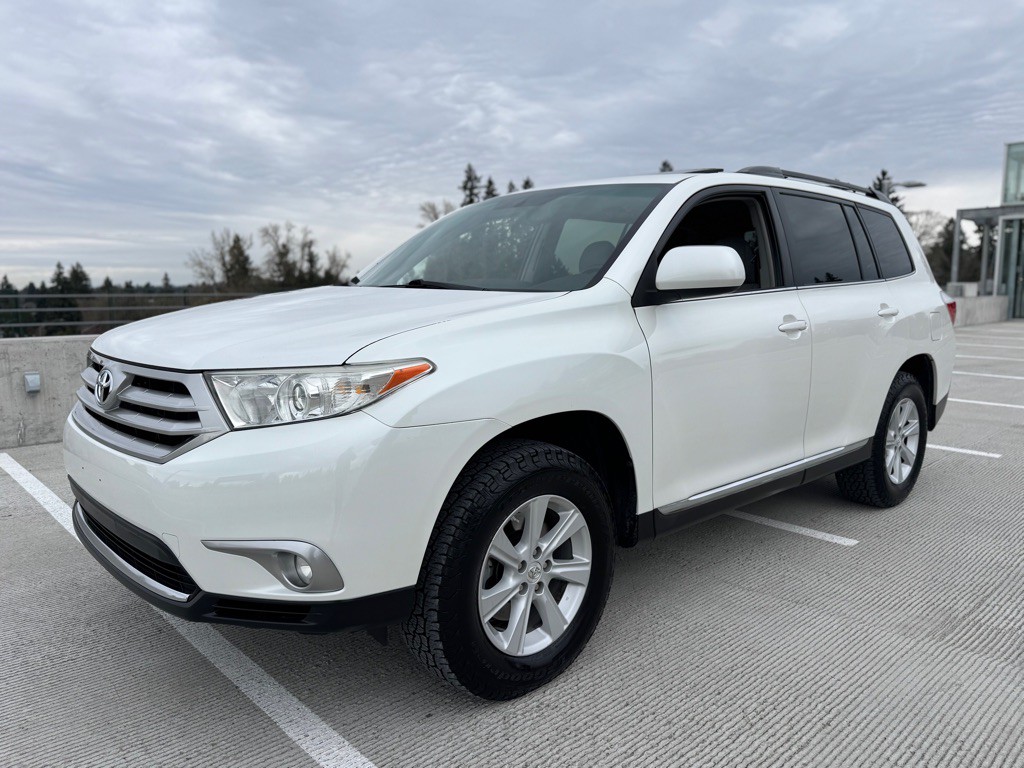 2012 Toyota Highlander Image 1