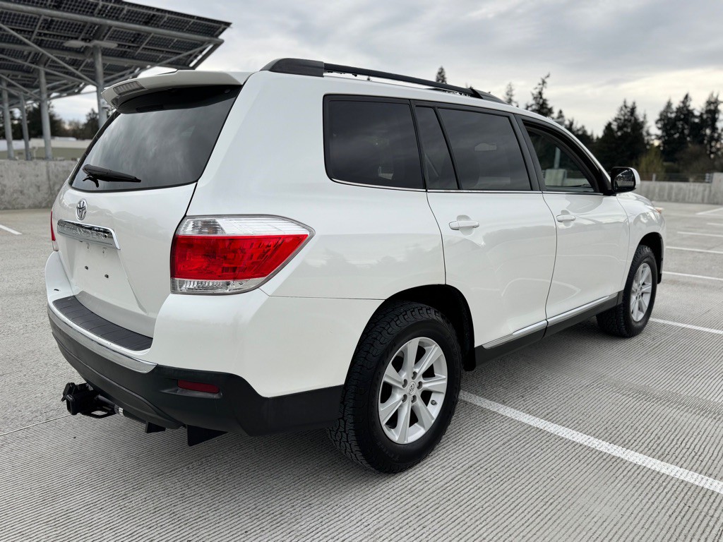 2012 Toyota Highlander Image 4