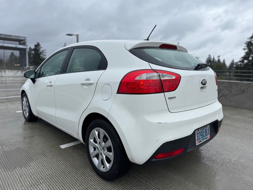 2013 Kia Rio Image 2