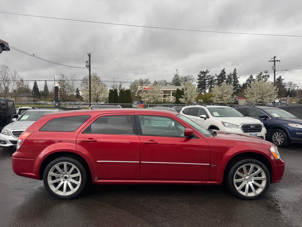 2005 Dodge Magnum Image 5