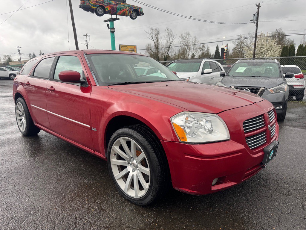2005 Dodge Magnum Image 6