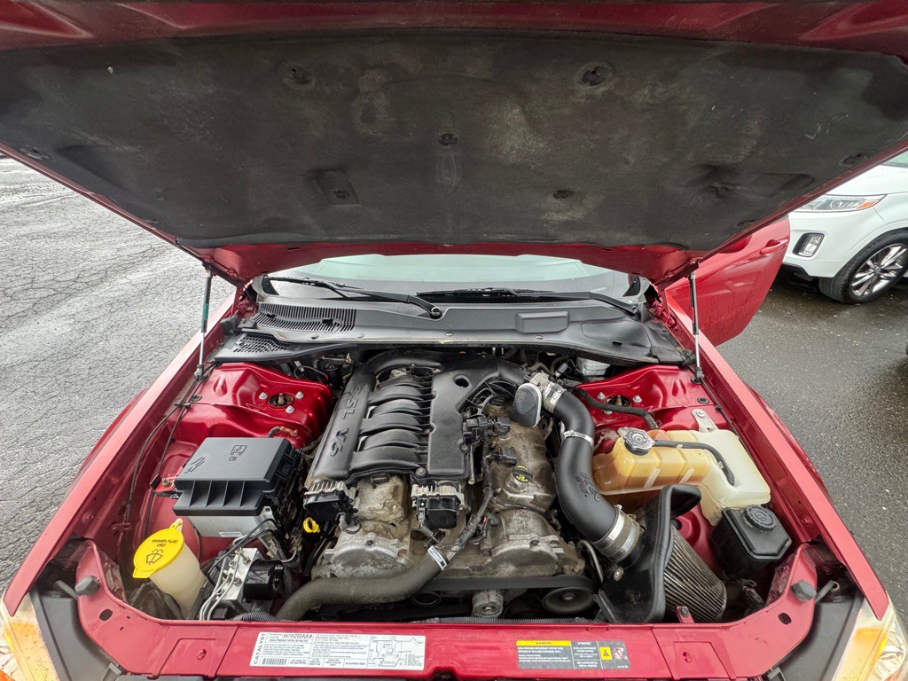 2005 Dodge Magnum Image 12