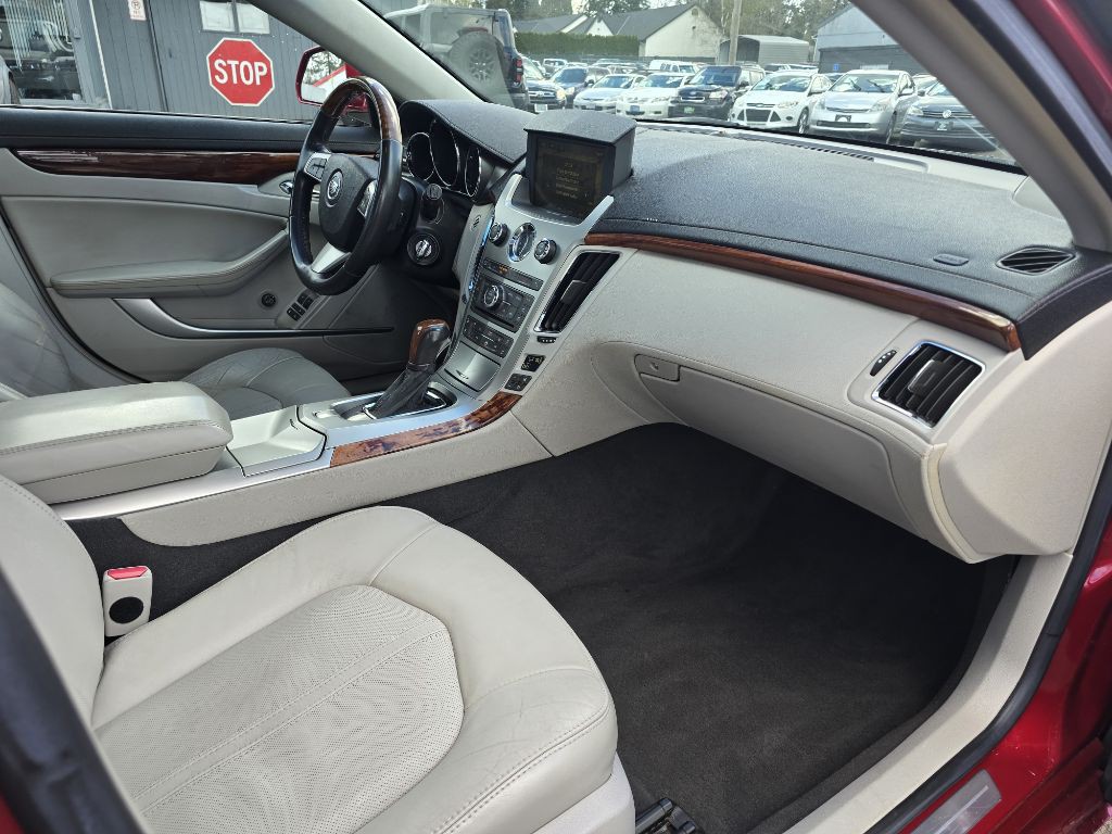 2010 Cadillac CTS Image 12