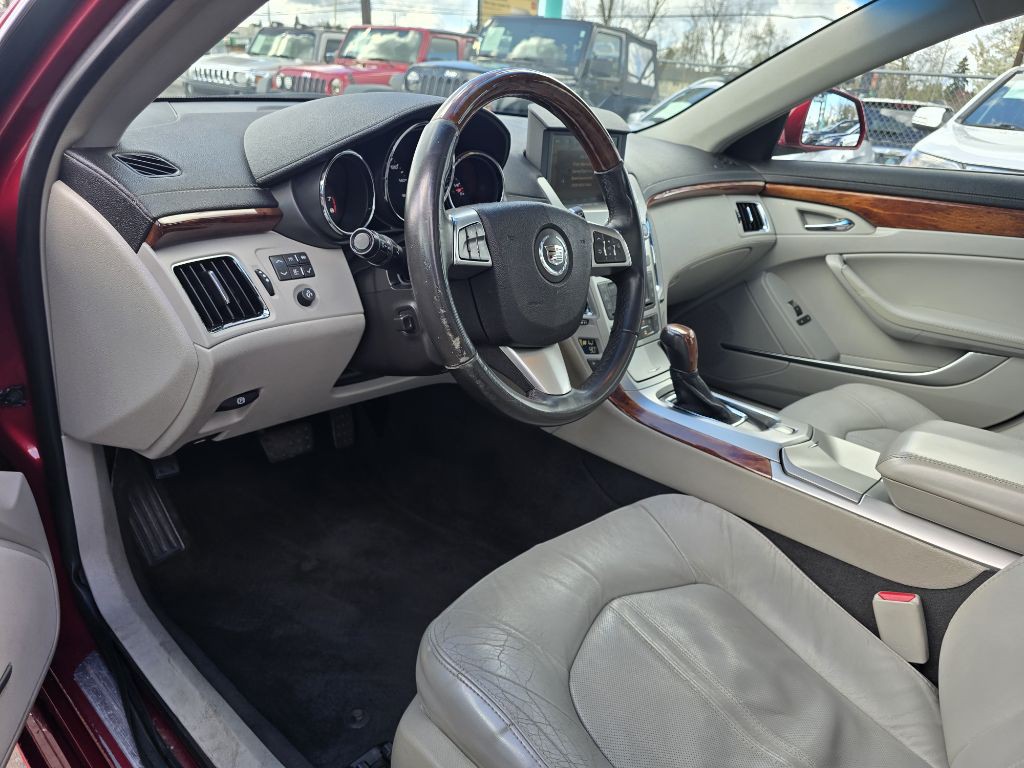 2010 Cadillac CTS Image 9