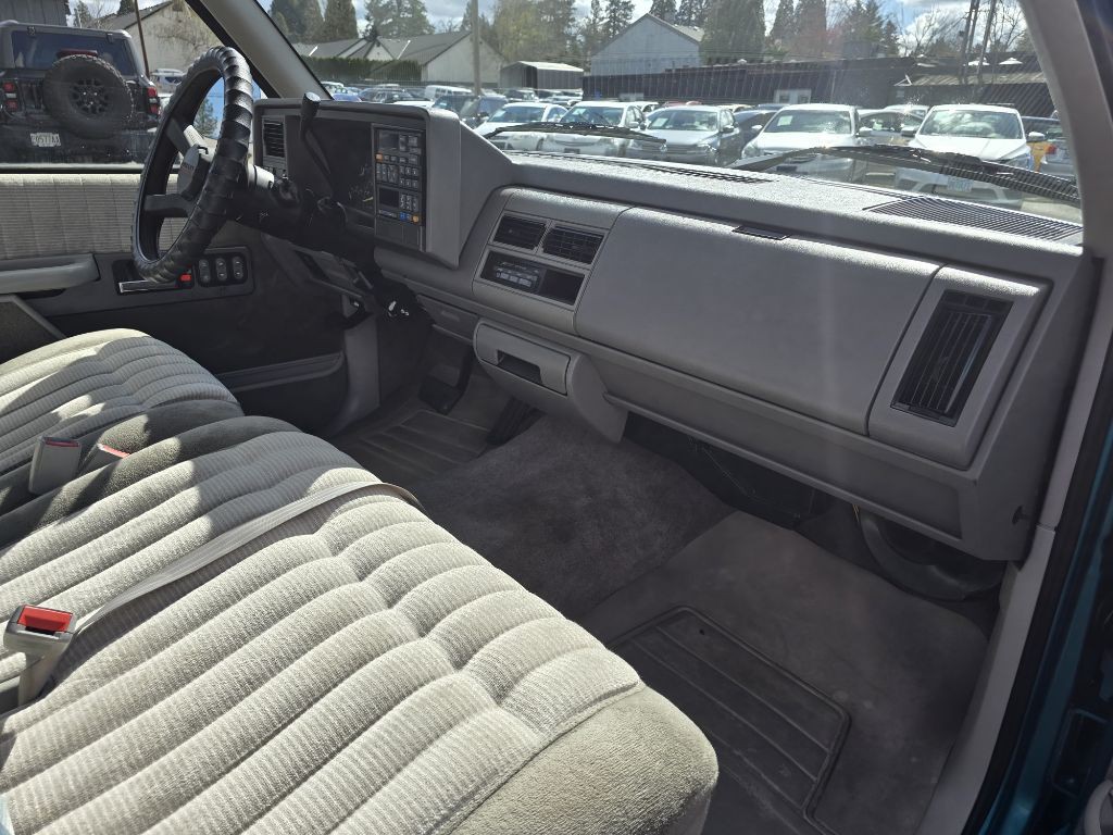 1994 Chevrolet C/K Image 13