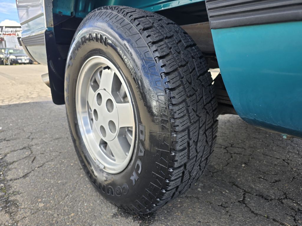 1994 Chevrolet C/K Image 15