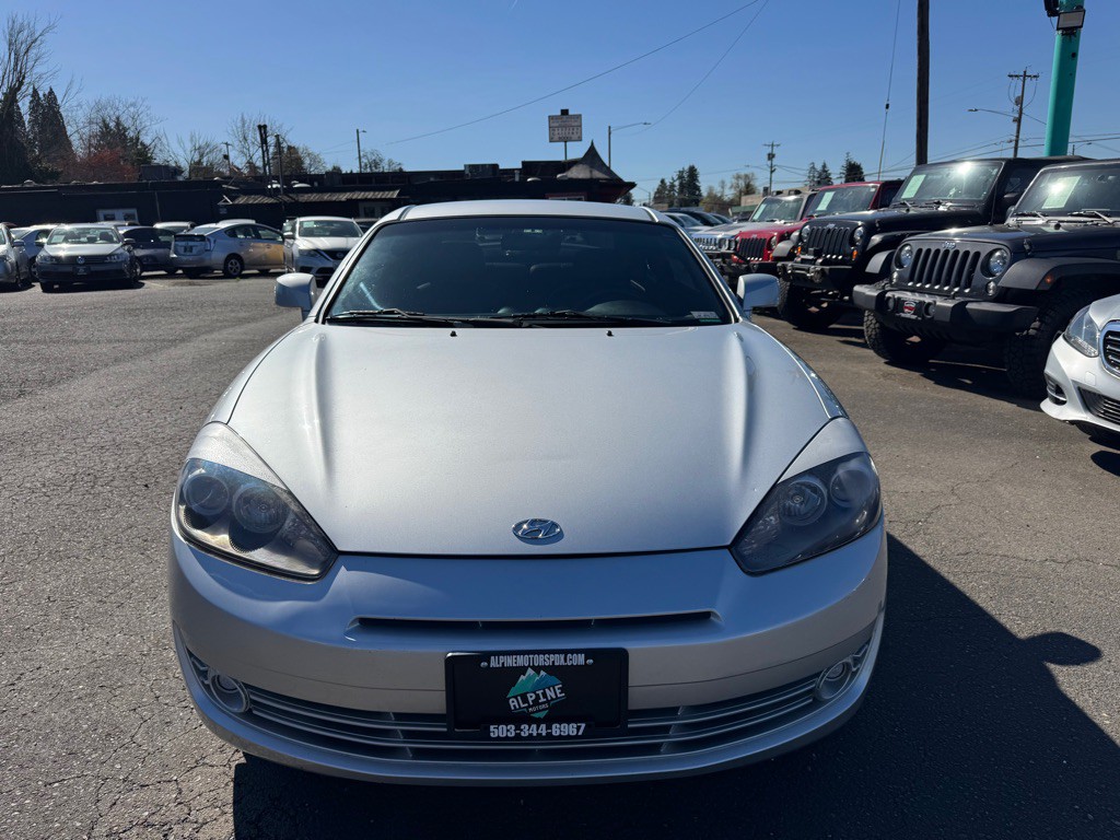 2007 Hyundai Tiburon Image 8