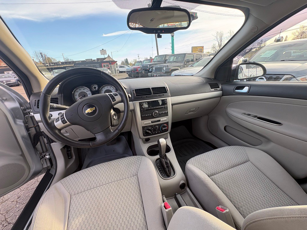 2010 Chevrolet Cobalt Image 9