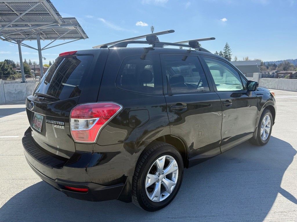 2014 Subaru Forester Image 5
