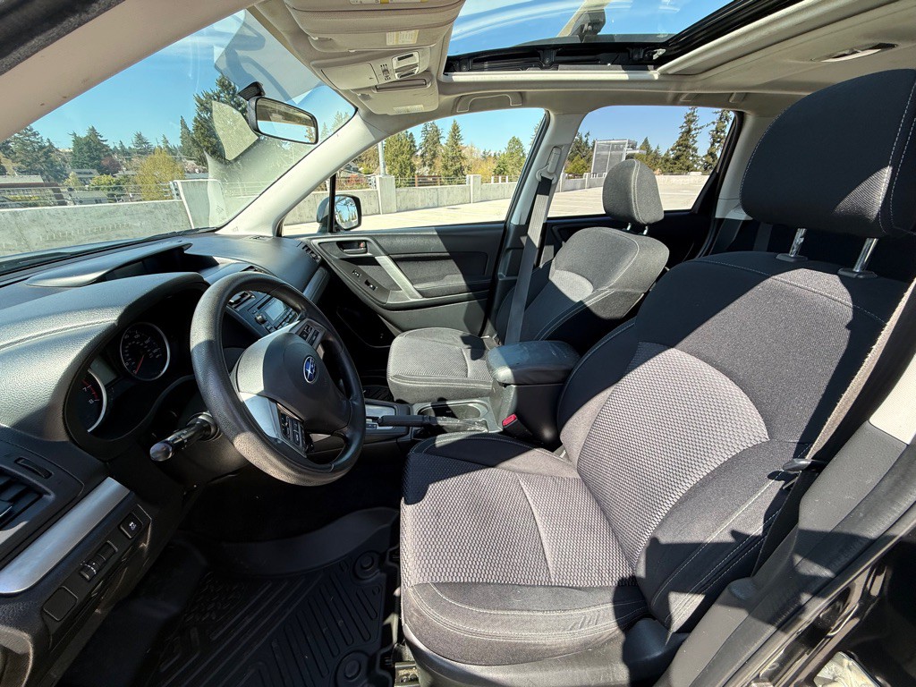 2014 Subaru Forester Image 9