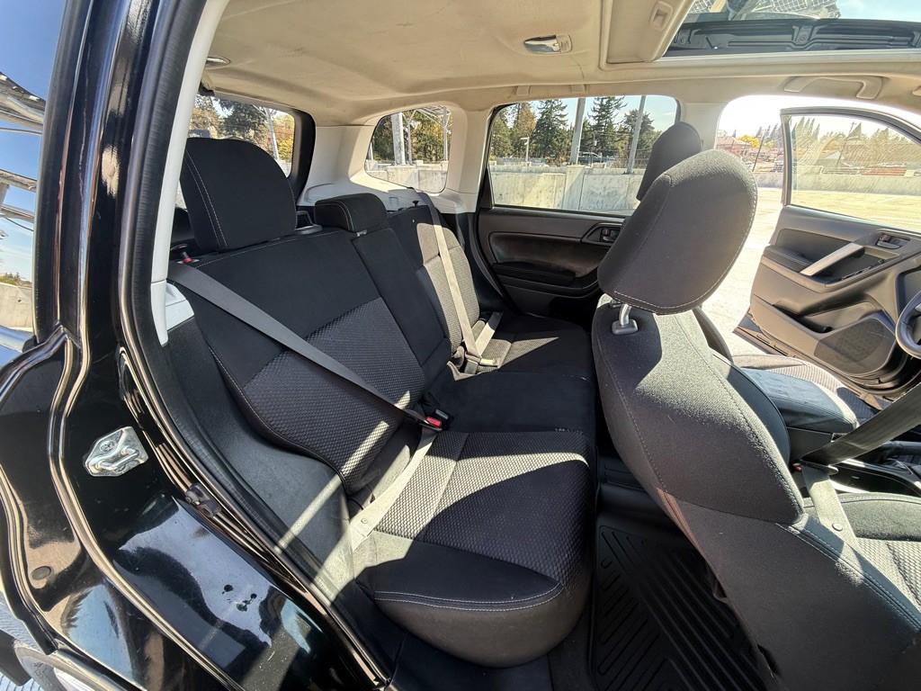 2014 Subaru Forester Image 15