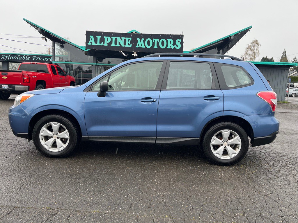 2016 Subaru Forester Image 2
