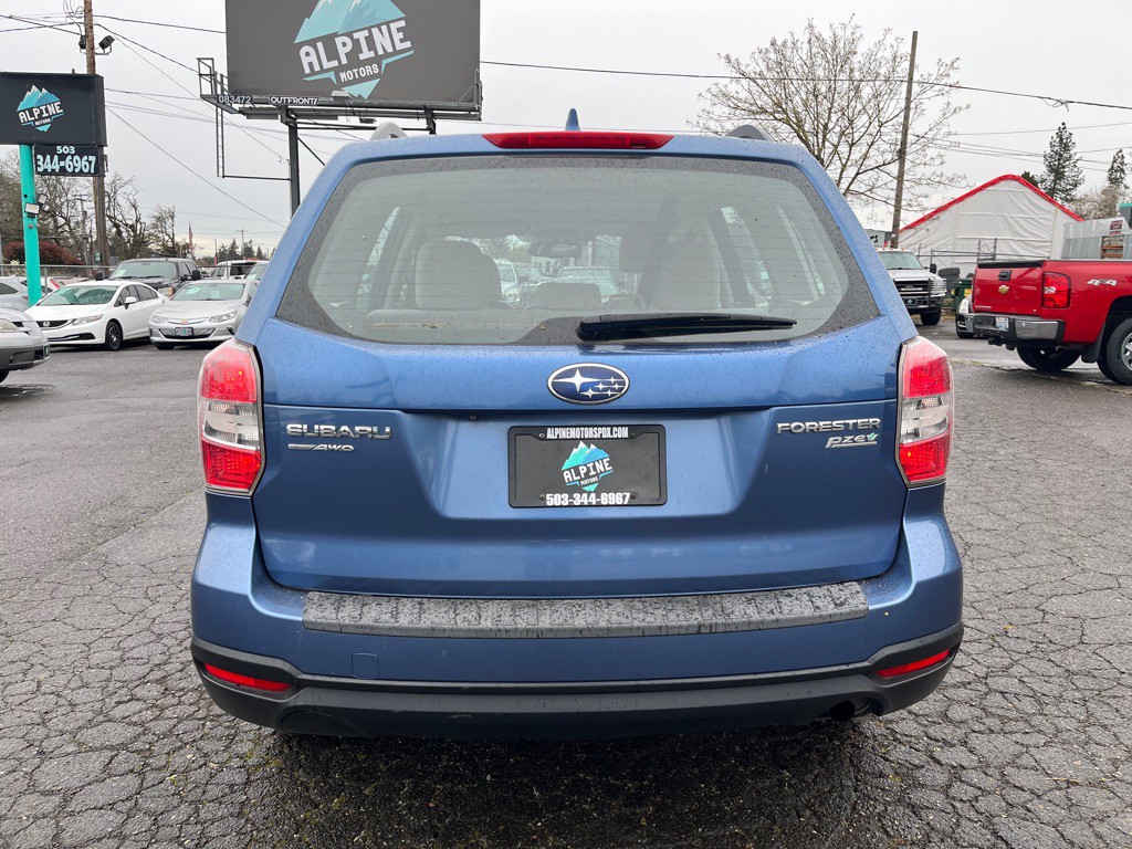 2016 Subaru Forester Image 4