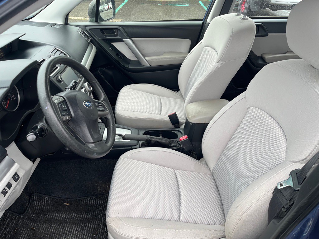 2016 Subaru Forester Image 9