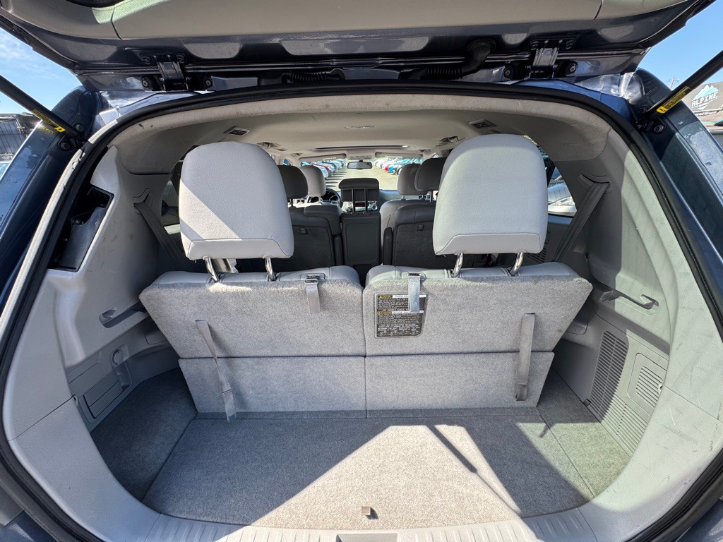 2011 Toyota Highlander Image 14