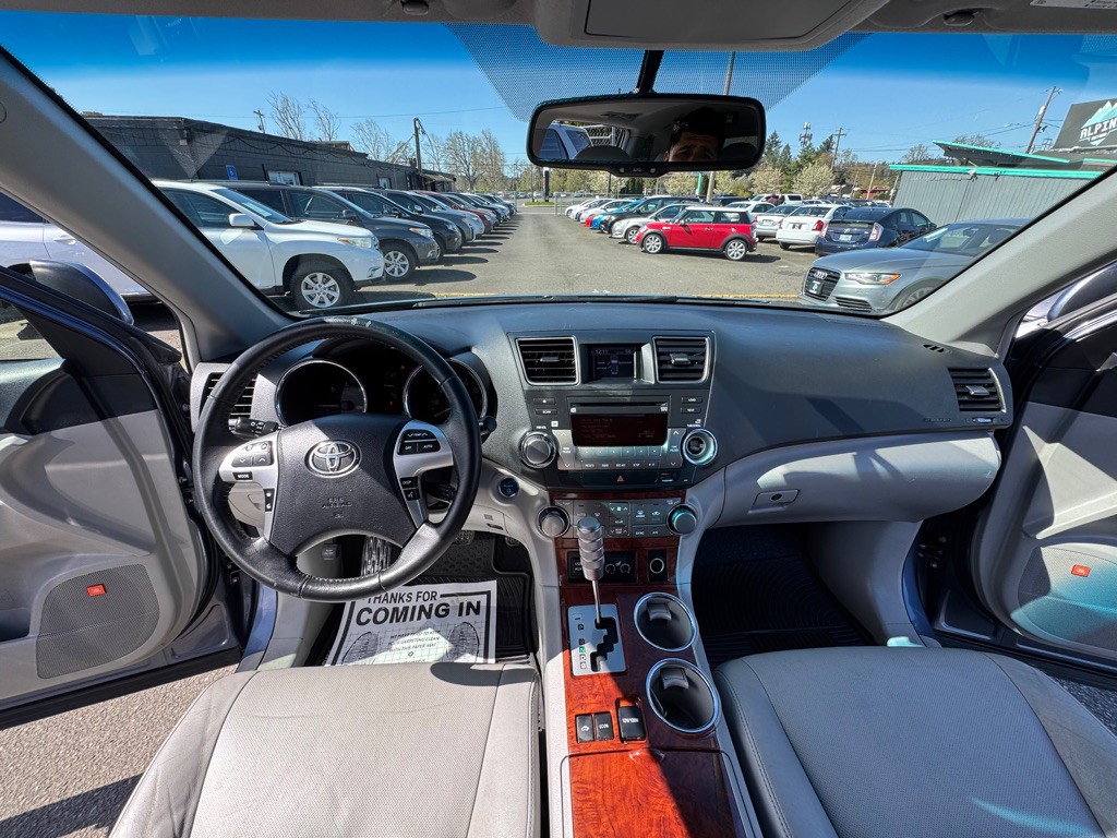 2011 Toyota Highlander Image 15