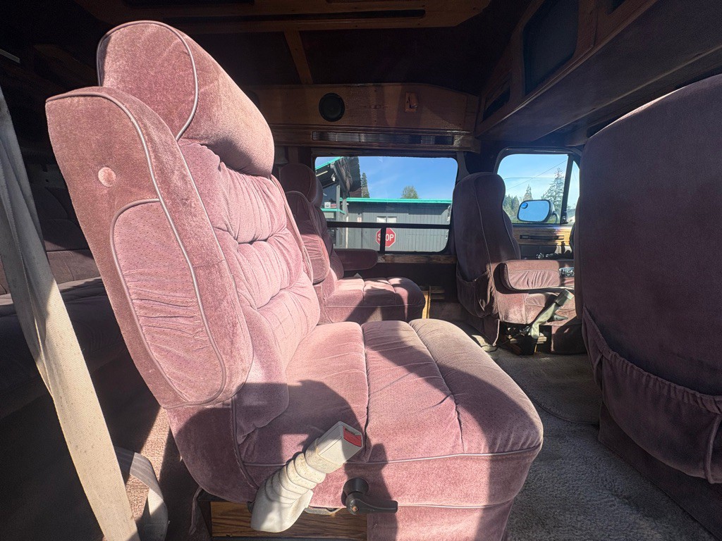 1994 Chevrolet G20 Image 8