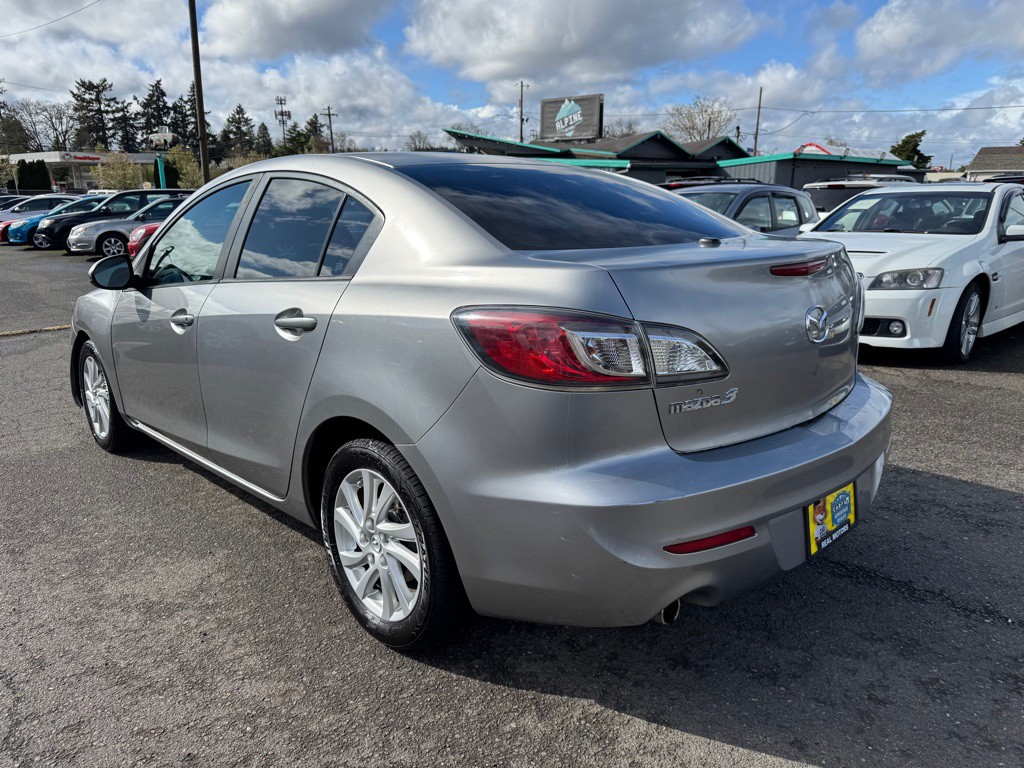 2012 Mazda Mazda3 Image 3