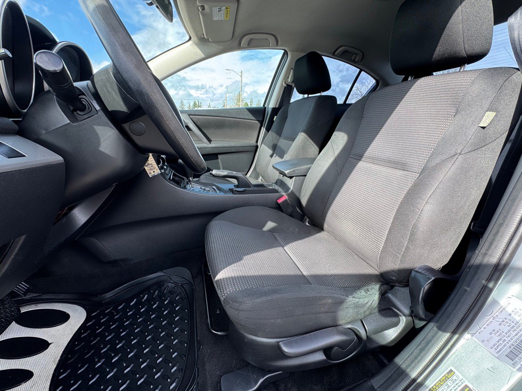 2012 Mazda Mazda3 Image 9