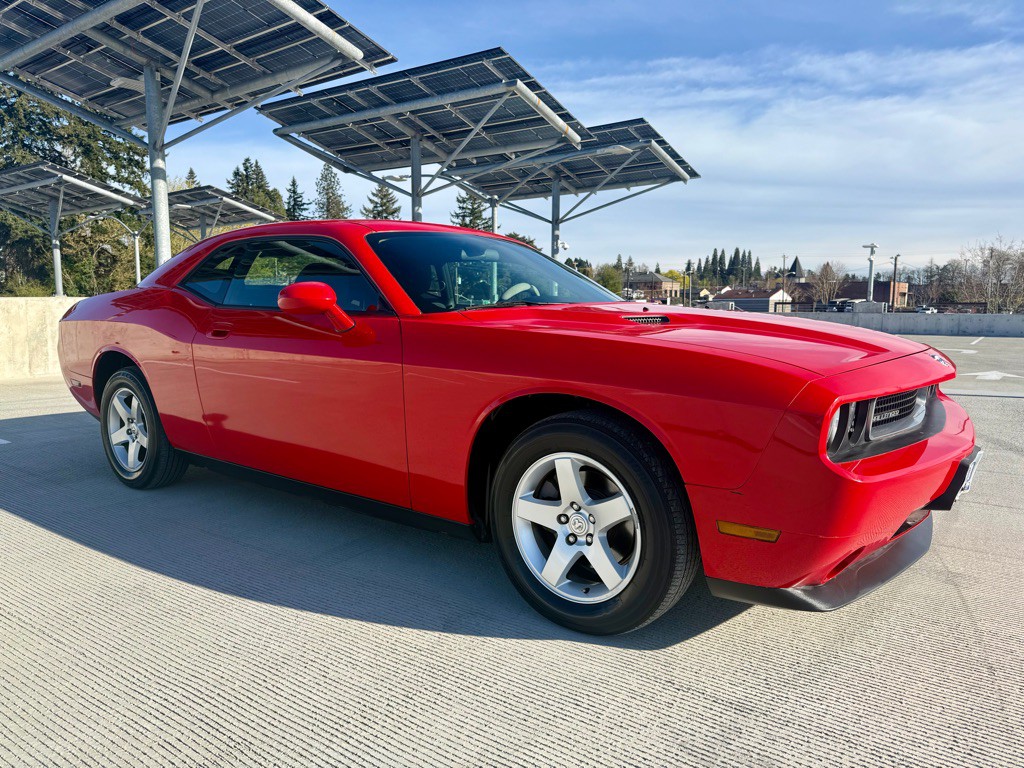 2010 Dodge Challenger Image 7