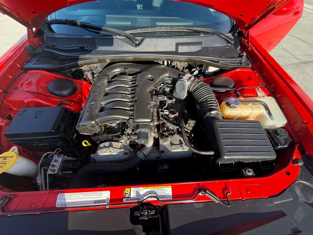 2010 Dodge Challenger Image 12