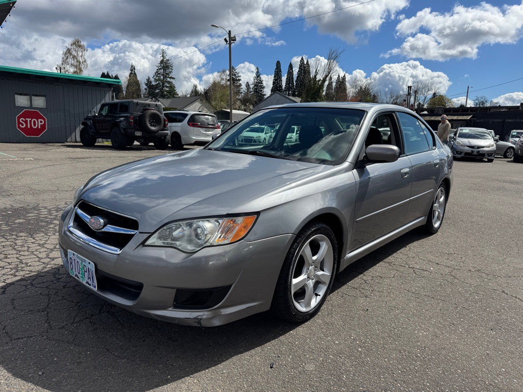 2009 Subaru Legacy Image 1