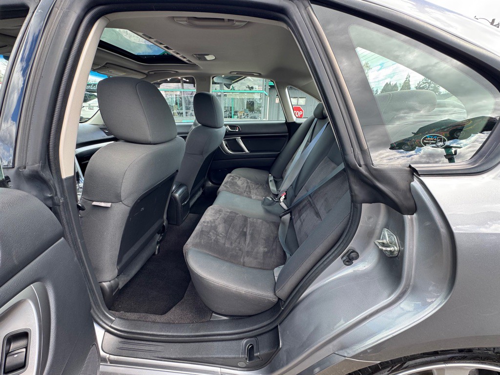 2009 Subaru Legacy Image 11