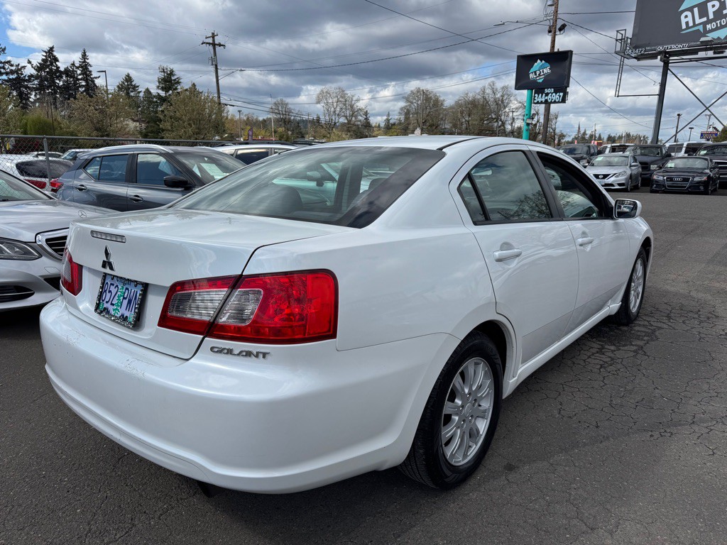 2012 Mitsubishi Galant Image 4