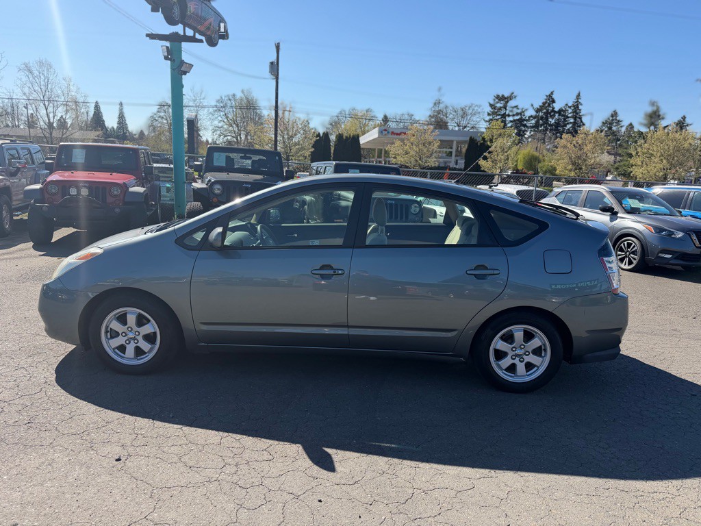 2004 Toyota Prius Image 5