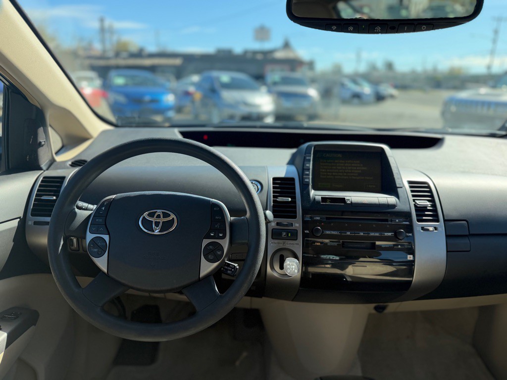 2004 Toyota Prius Image 9