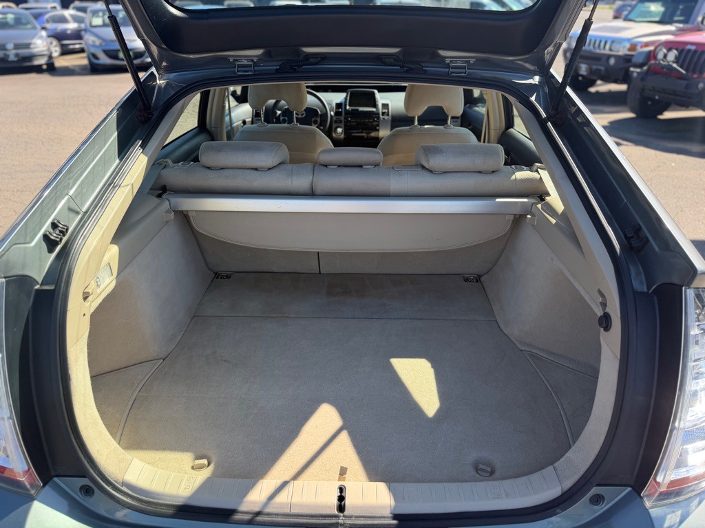 2004 Toyota Prius Image 10