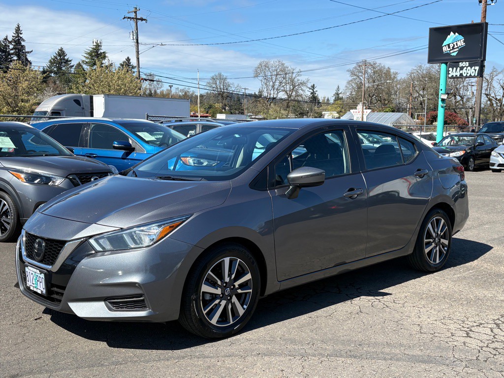 2020 Nissan Versa Image 1