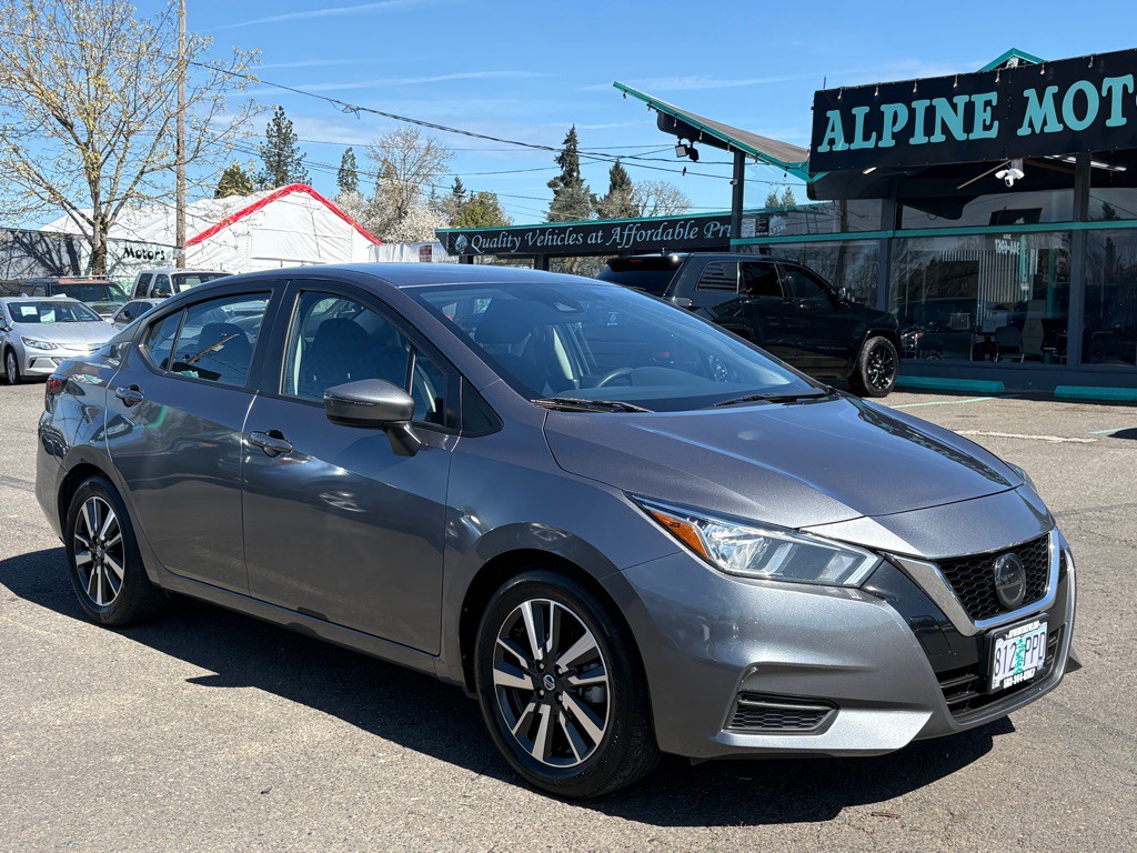 2020 Nissan Versa Image 5